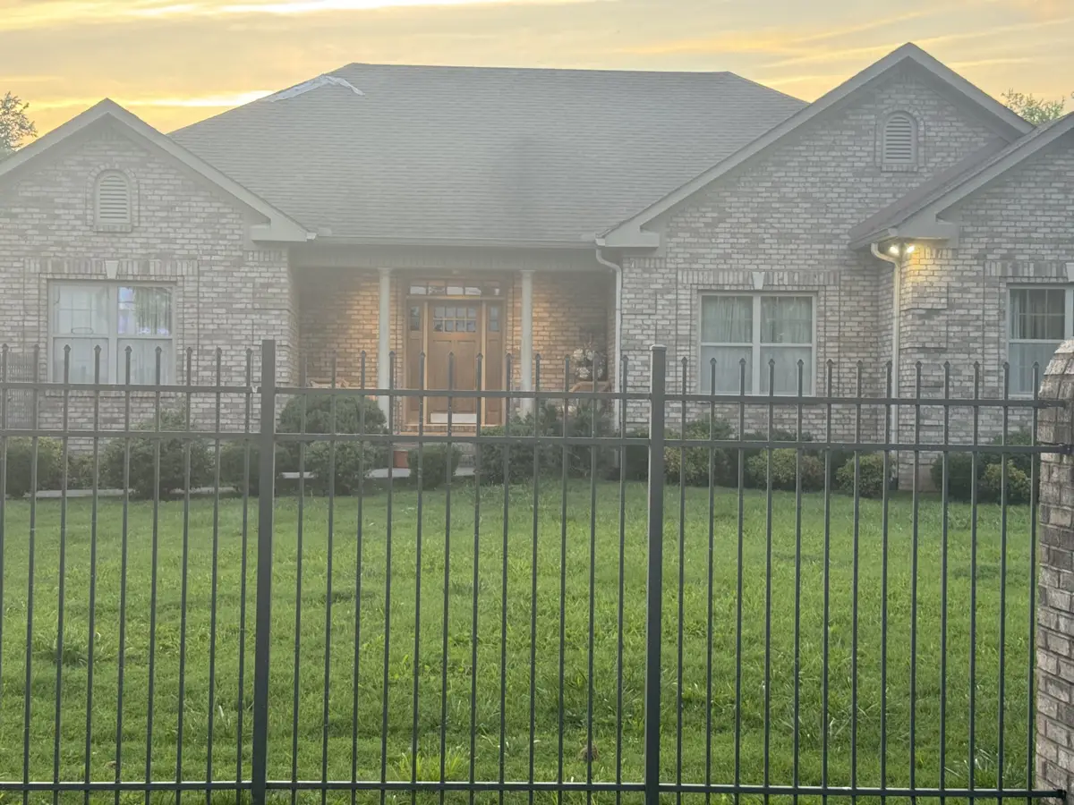 1719 River Dr, Nashville, TN 37218 - #1