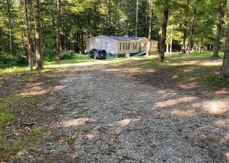 659 Gibbs Rd, Ashland City, TN 37015 - #2