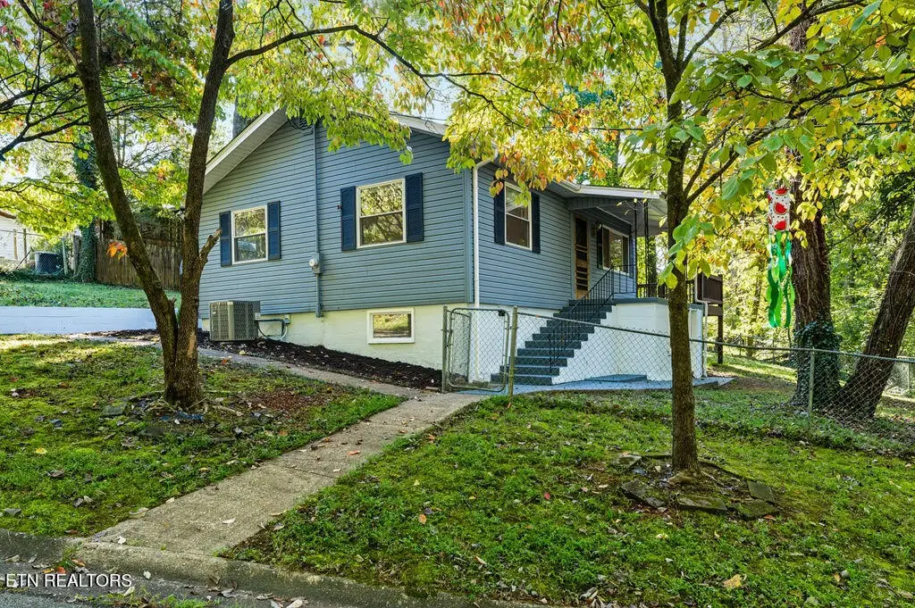 132 Taylor Rd, Oak Ridge, TN 37830 - #1
