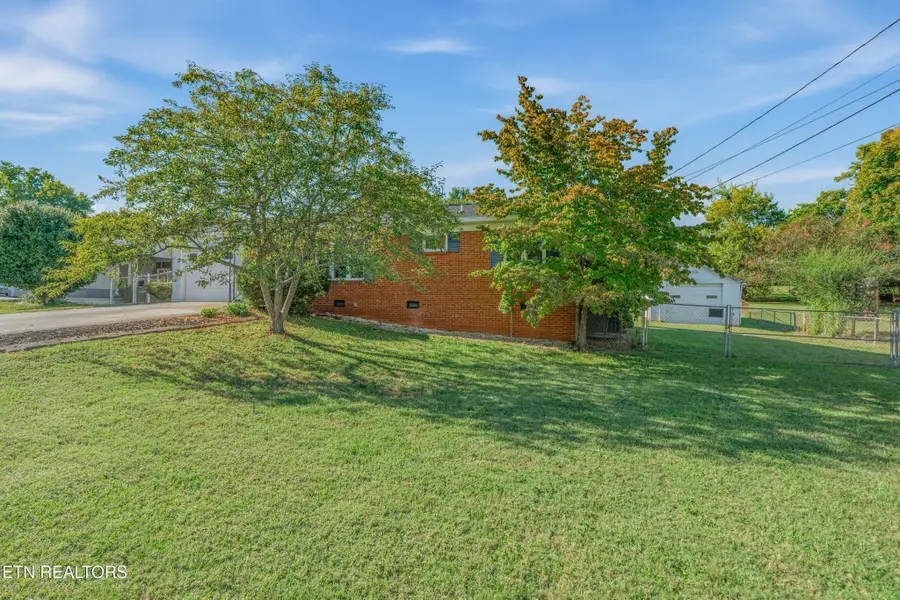 2001 Radiance Drive, Knoxville, TN 37912 - #3