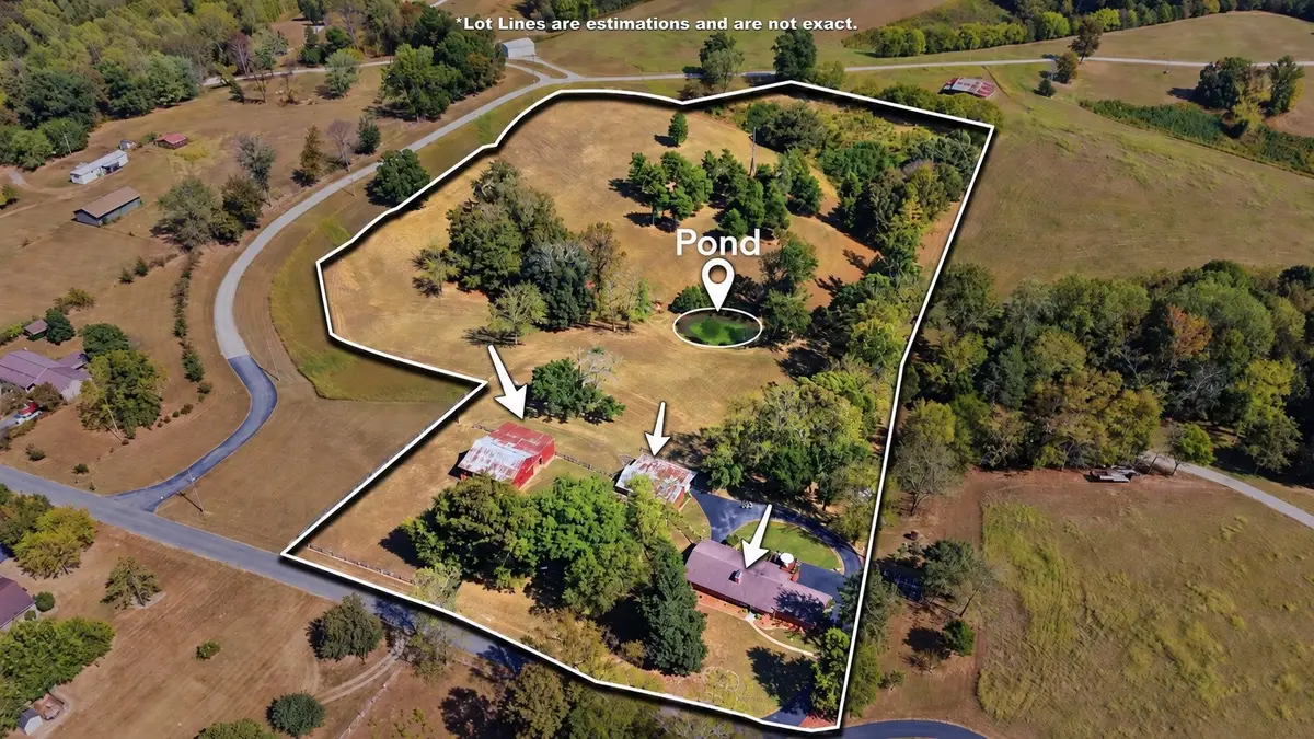 215 Gourdneck Hollow Rd, Tullahoma, TN 37388 - #1