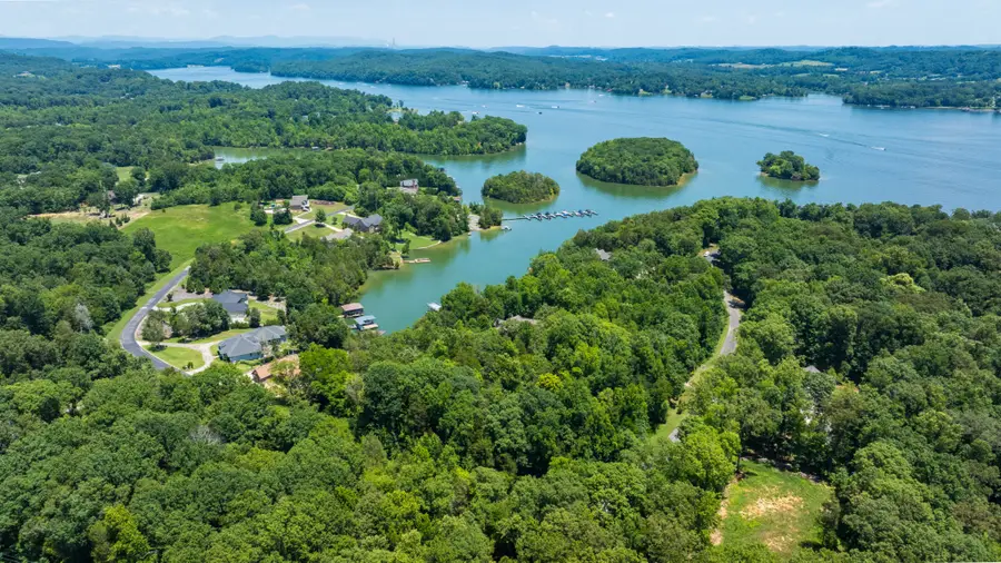 2930 E Shore Dr, Rockwood, TN 37854 - #2