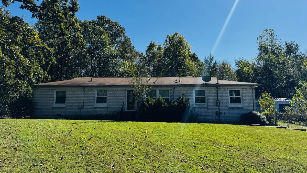 115 Ravenwood Cir, Dickson, TN 37055 - #1