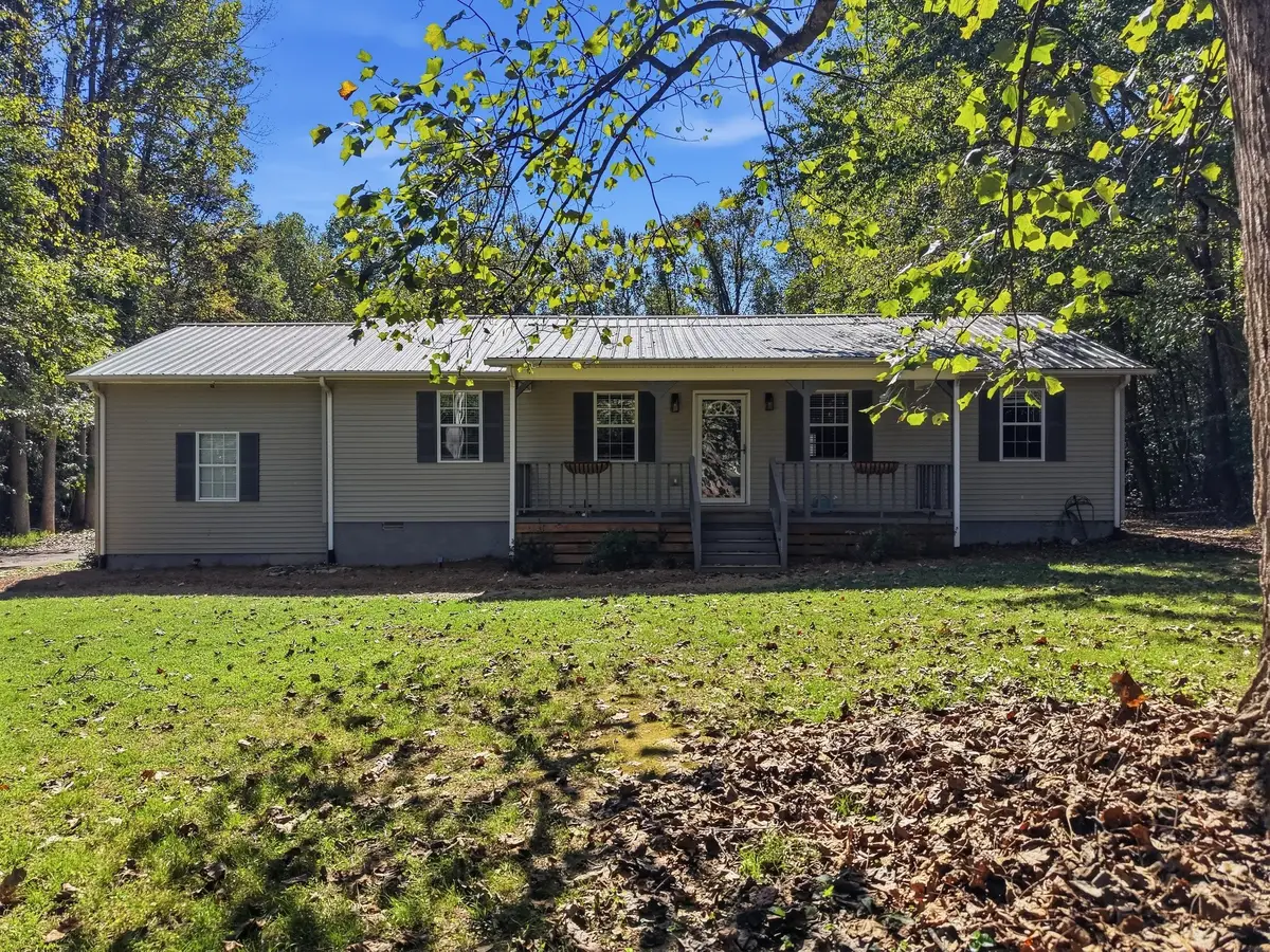 128 Park Rd, Livingston, TN 38570 - #1