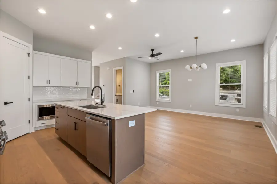 2142 Oakland St #A, Nashville, TN 37210 - #2