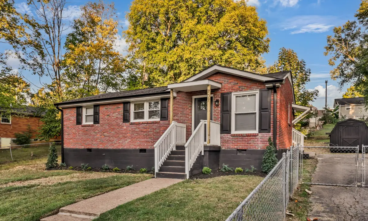 707 Forest St, Clarksville, TN 37040 - #1
