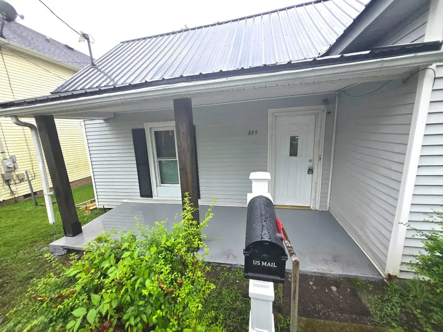 115 Union St, Mount Pleasant, TN 38474 - #2