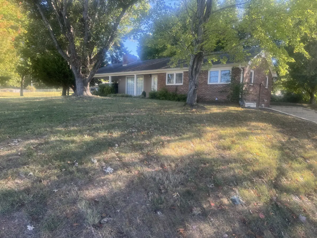 1604 Buffalo Rd, Lawrenceburg, TN 38464 - #1