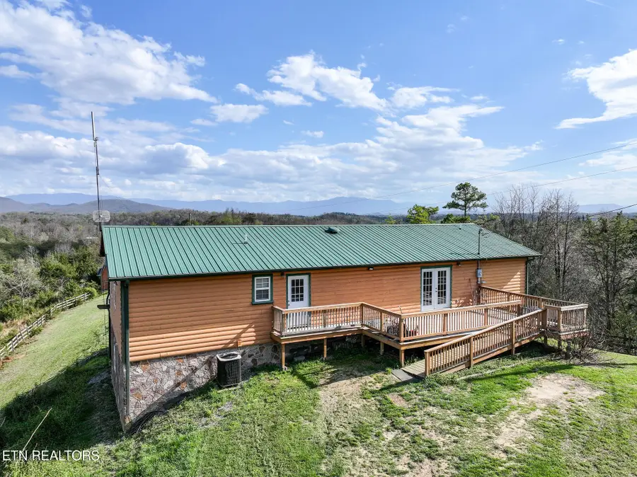 2440 Levee Way, Sevierville, TN 37876 - #3