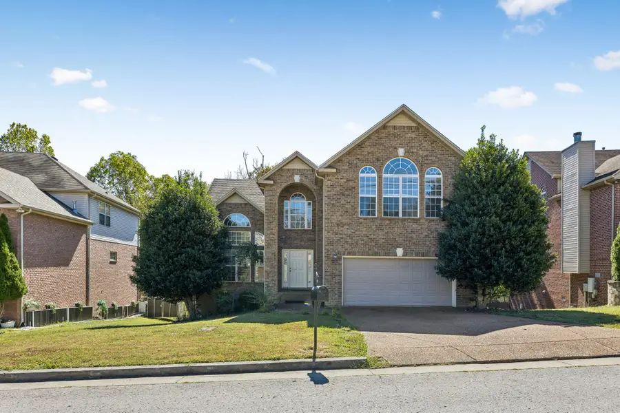 5409 Oak Chase Dr, Antioch, TN 37013 - #2