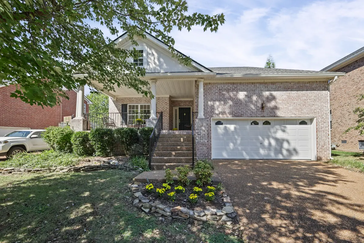 6108 Brentwood Chase Dr, Brentwood, TN 37027 - #1