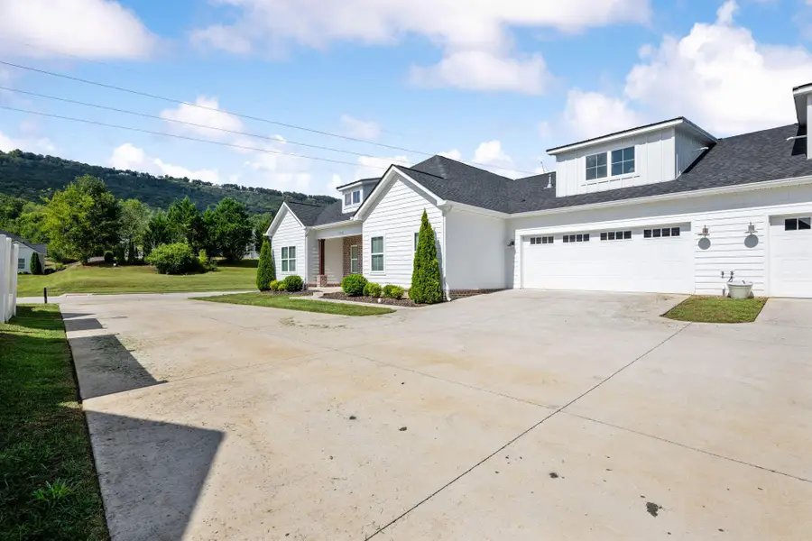 3342 Stone Creek Drive, Chattanooga, TN 37405 - #3