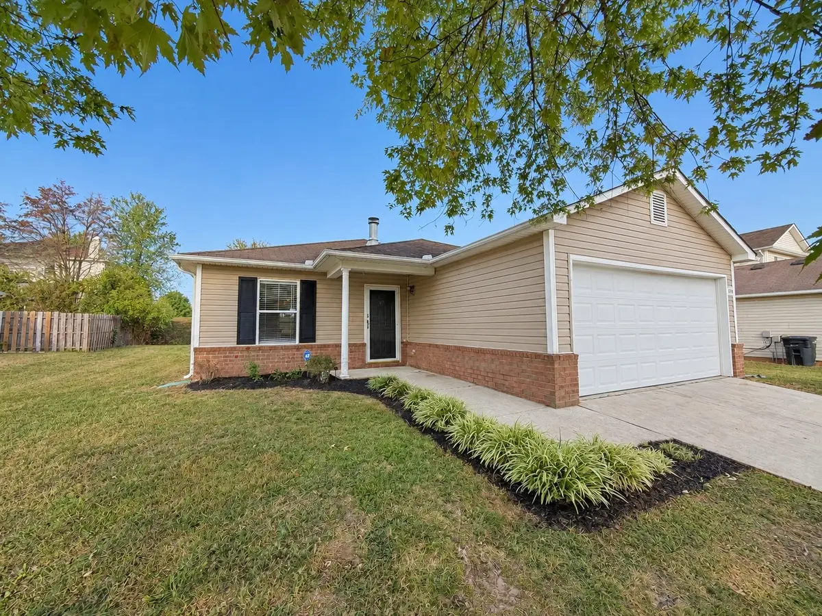 2780 Sutherland Dr, Thompsons Station, TN 37179 - #1