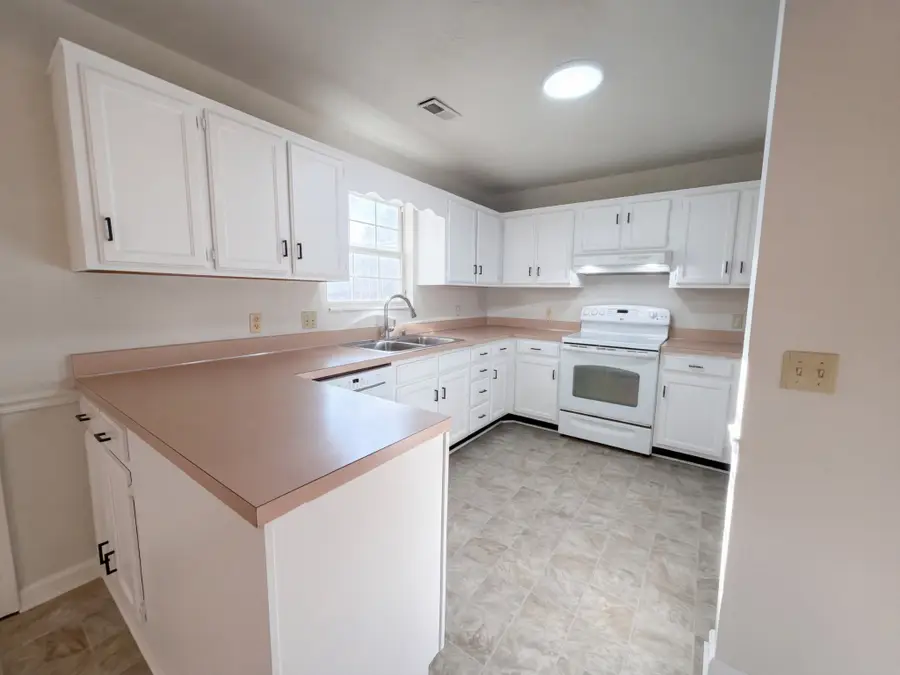 1100 Burlingame Ct, Antioch, TN 37013 - #2