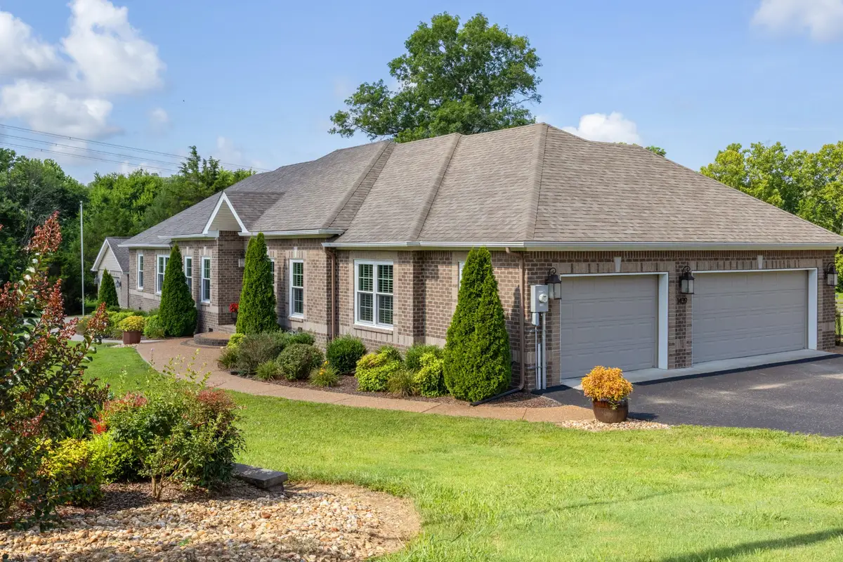 1439 Cliff Amos Rd, Spring Hill, TN 37174 - #1