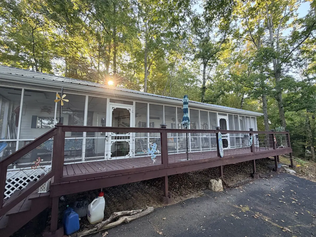 604 Lost Creek Boat Dock Rd, Decaturville, TN 38329 - #1