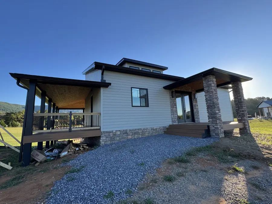 180 County Line Rd, Dandridge, TN 37725 - #2