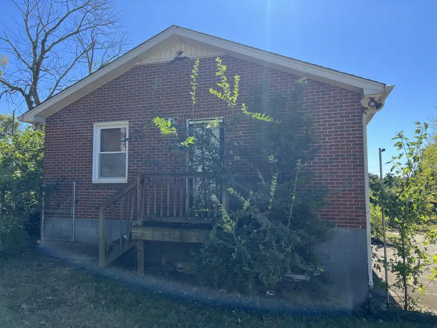 215 Cindy Pl, Goodlettsville, TN 37072 - #3