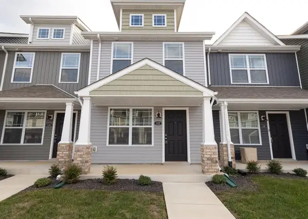 122 Davis Ridge Ln, Clarksville, TN 37040