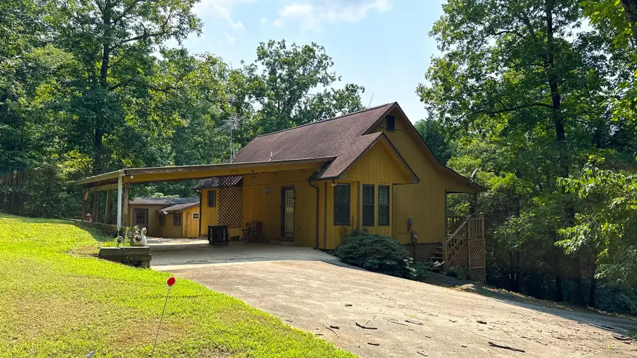 270 Summer Ln, Trenton, GA 30752 - #3