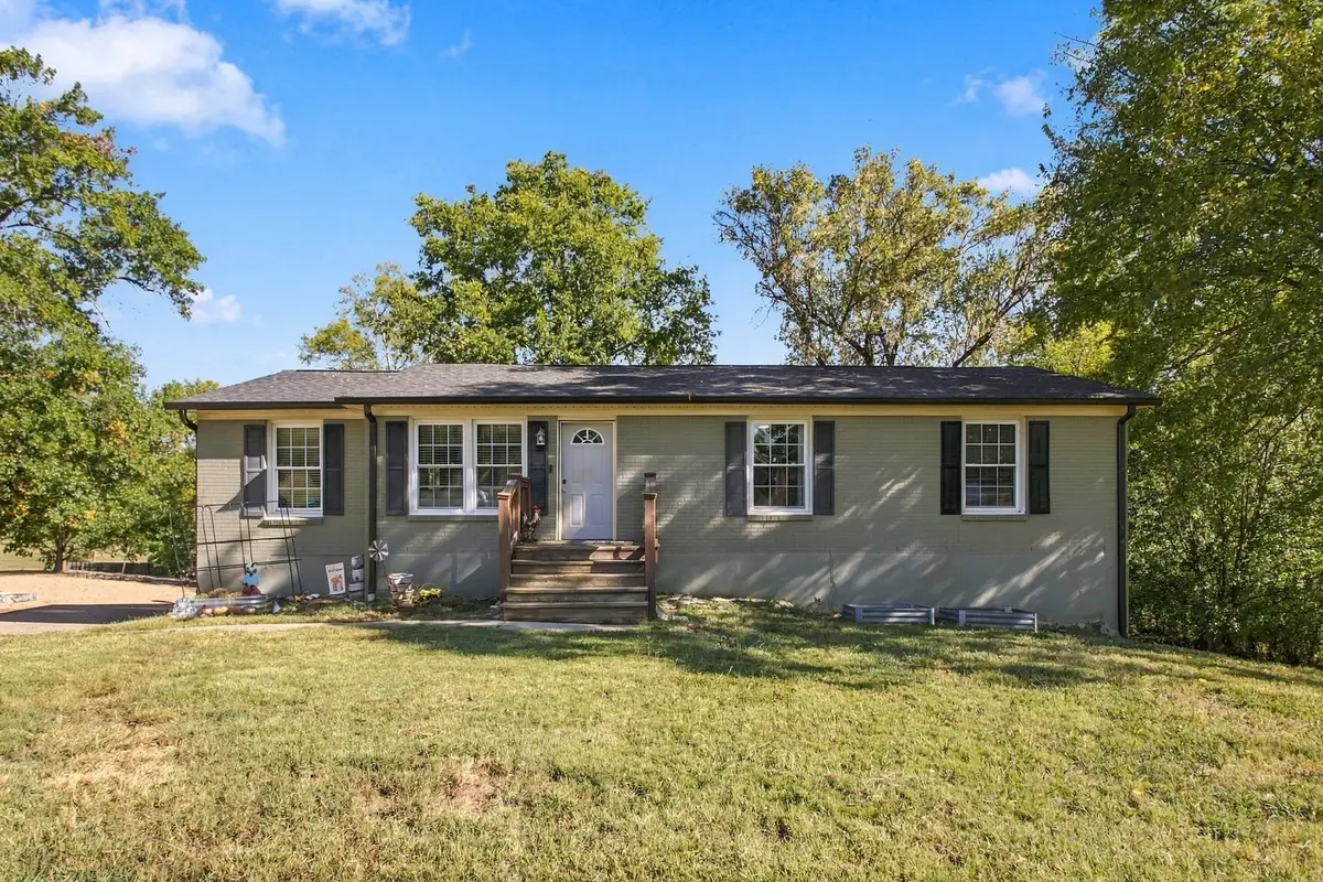 1570 White Dr, Lewisburg, TN 37091 - #1