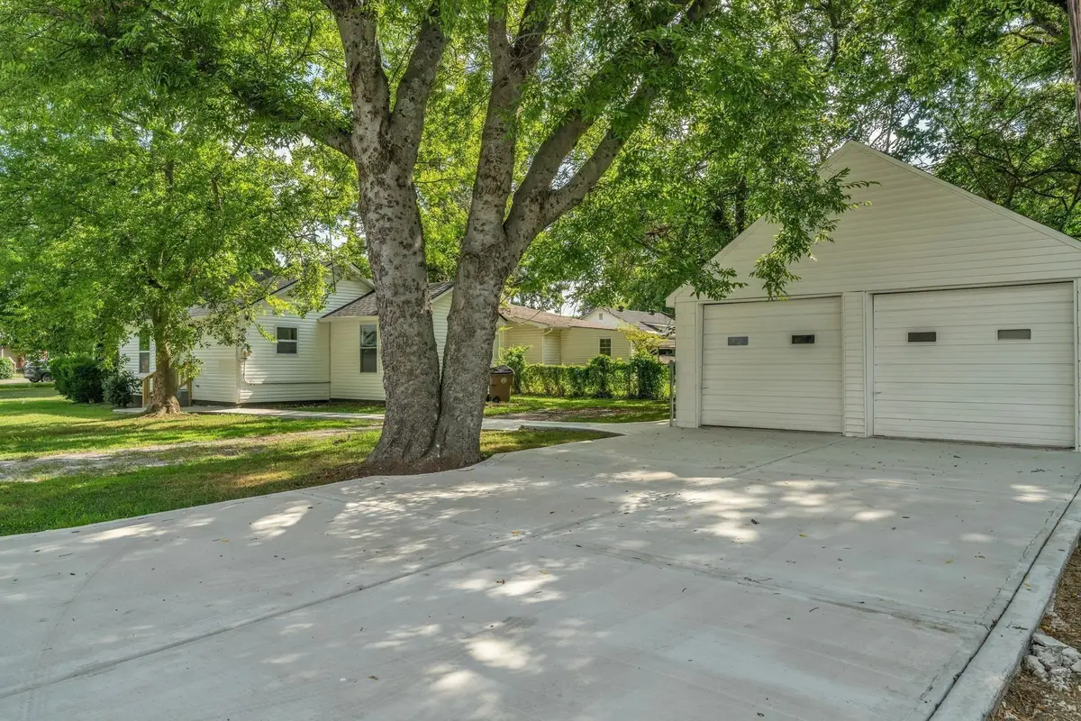 302 Maple St, Madison, TN 37115 - #1