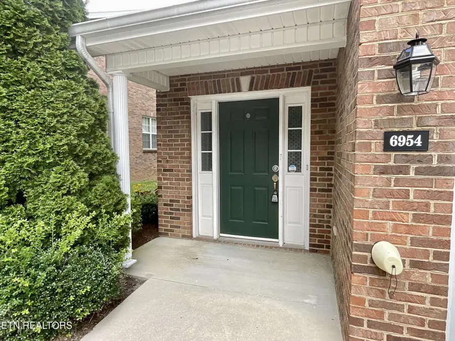 6954 La Christa Way, Knoxville, TN 37921 - #3