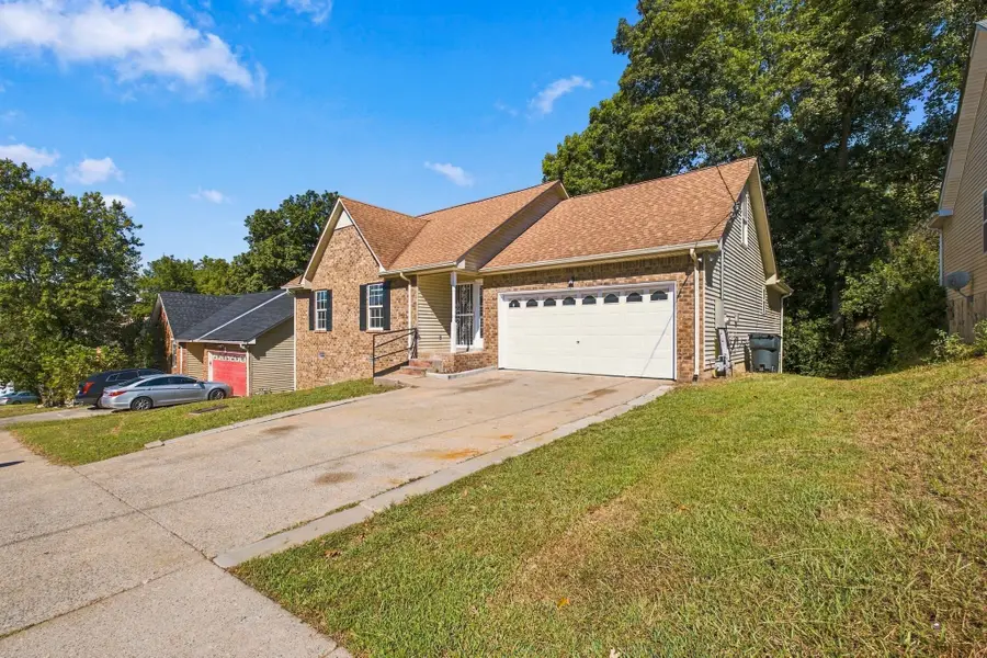 1032 Blue Mountain Ln, Antioch, TN 37013 - #3