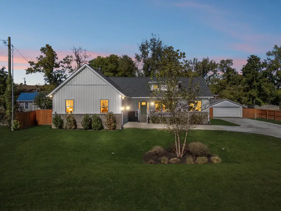 352 Bellevue Rd S, Nashville, TN 37221 - #2