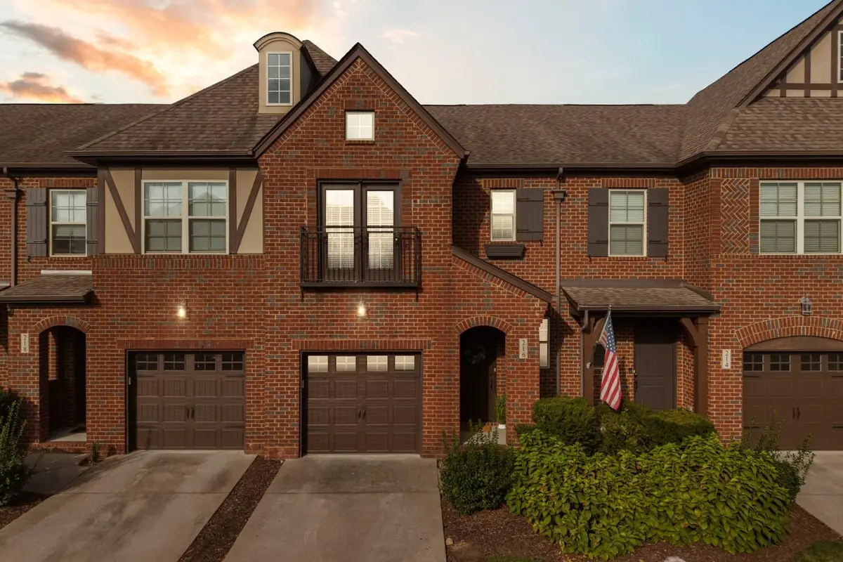 216 Bixby Private Ln, Hendersonville, TN 37075 - #1