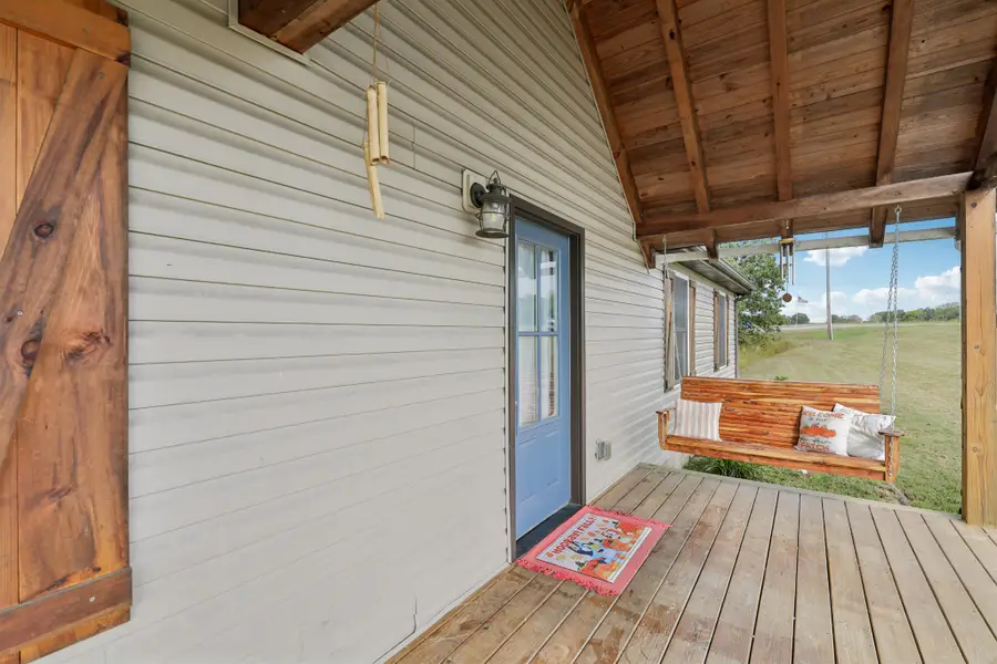 724 Kirbytown Rd, Lafayette, TN 37083 - #2