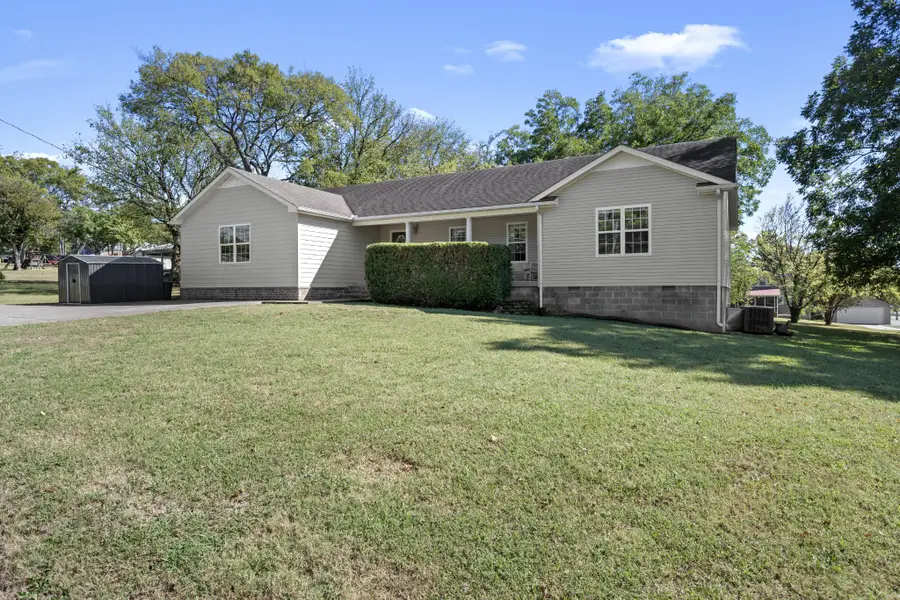 200 Broad St, Wartrace, TN 37183 - #3