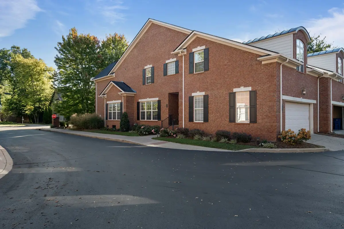 128 Brilliantine Cir, Franklin, TN 37064 - #1
