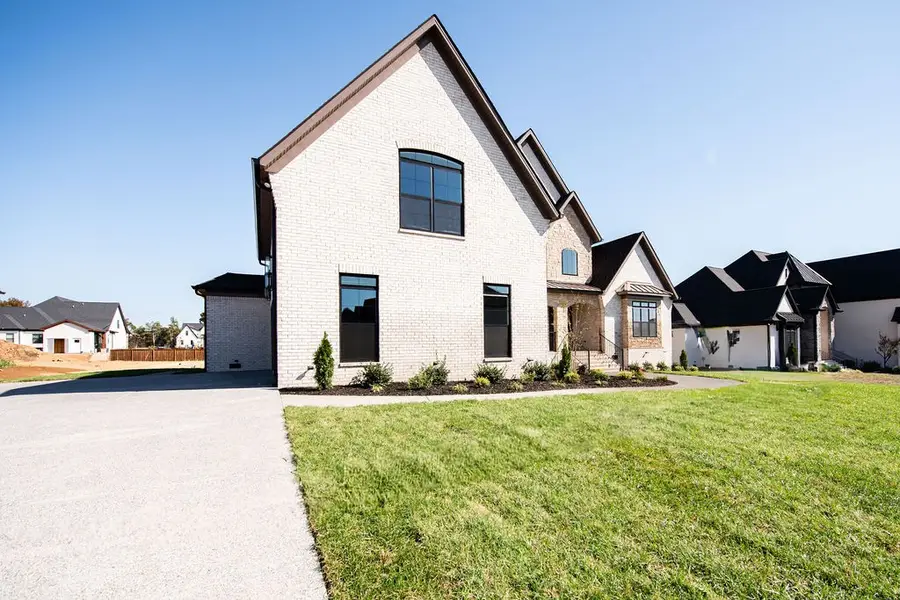 884 Harrisburg Ln, Mount Juliet, TN 37122 - #3