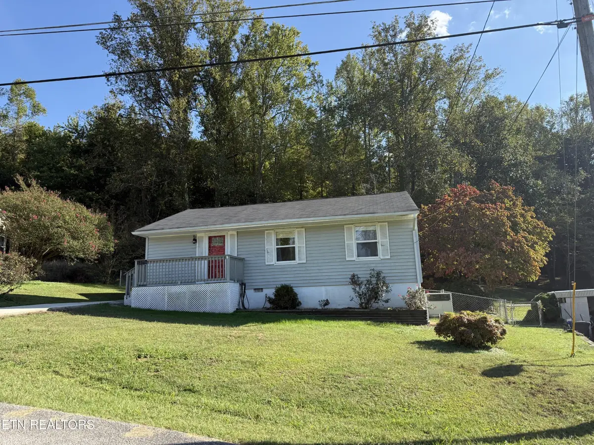 1379 Byrd Circle, Kingston, TN 37763 - #1
