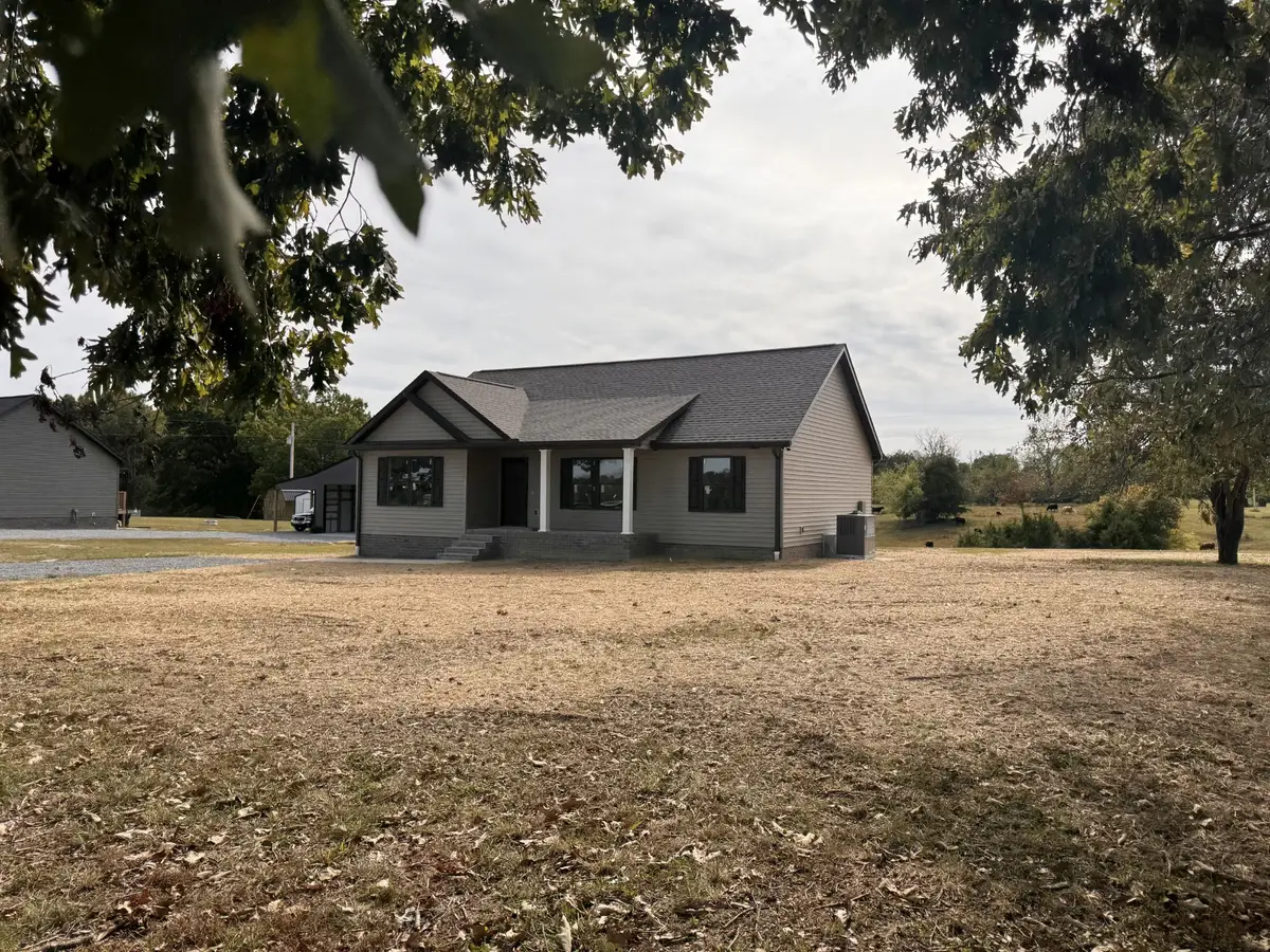 6138 Rocky Mound Rd, Westmoreland, TN 37186 - #1