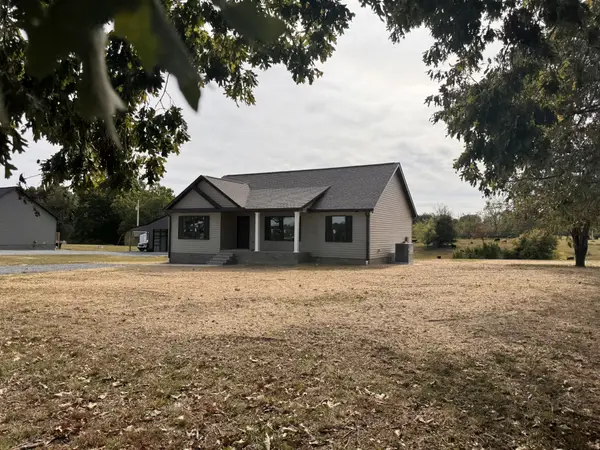 6138 Rocky Mound Rd, Westmoreland, TN 37186