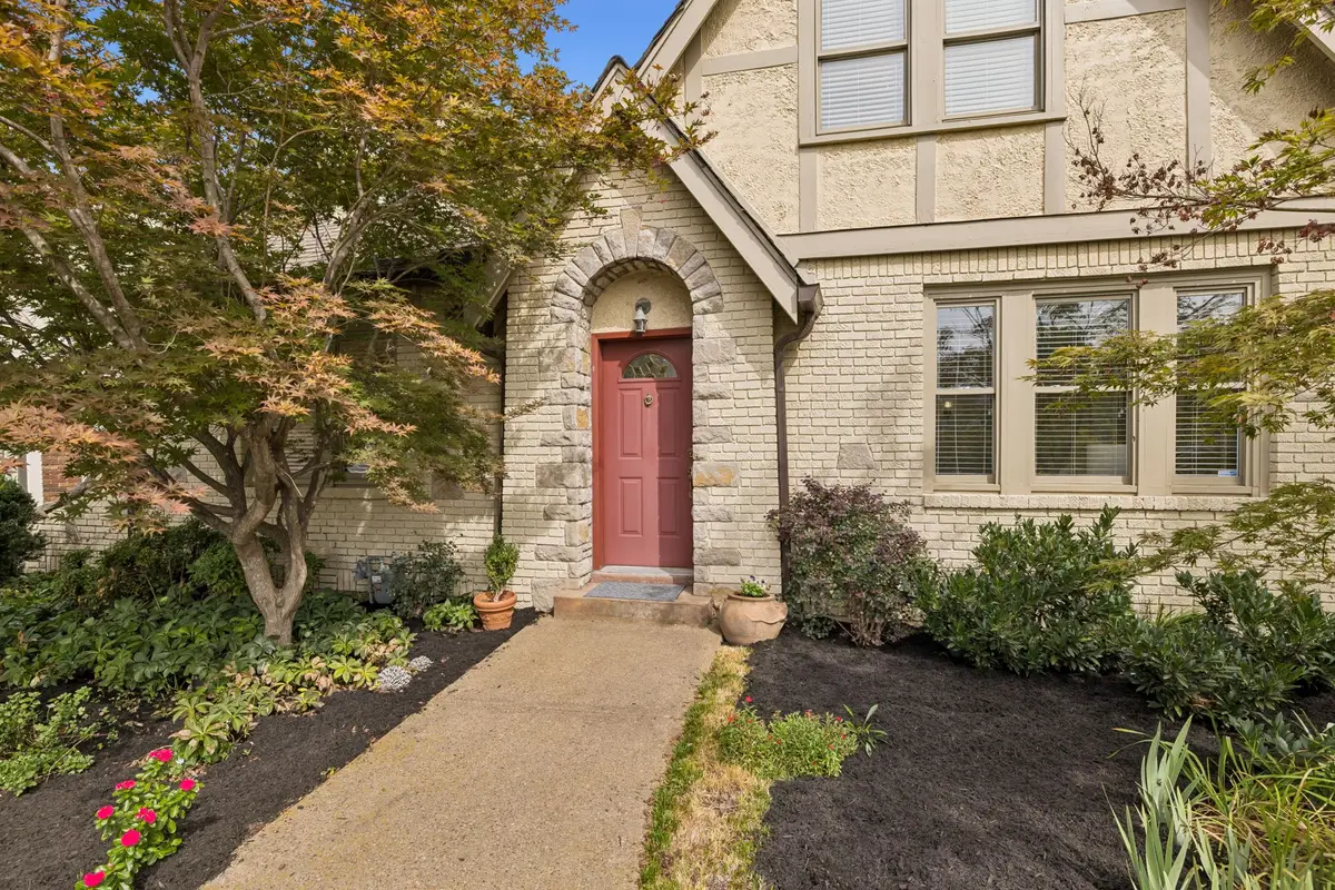 230 Cherokee Rd, Nashville, TN 37205 - #1