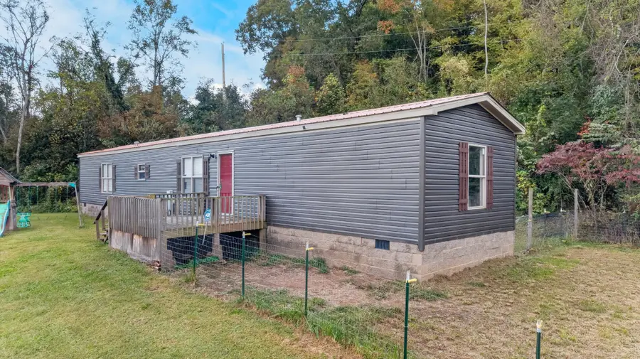 2501 Upper Caney Valley Rd, Tazewell, TN 37879 - #2
