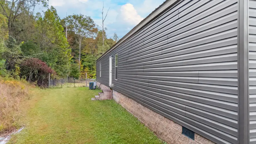 2501 Upper Caney Valley Rd, Tazewell, TN 37879 - #3