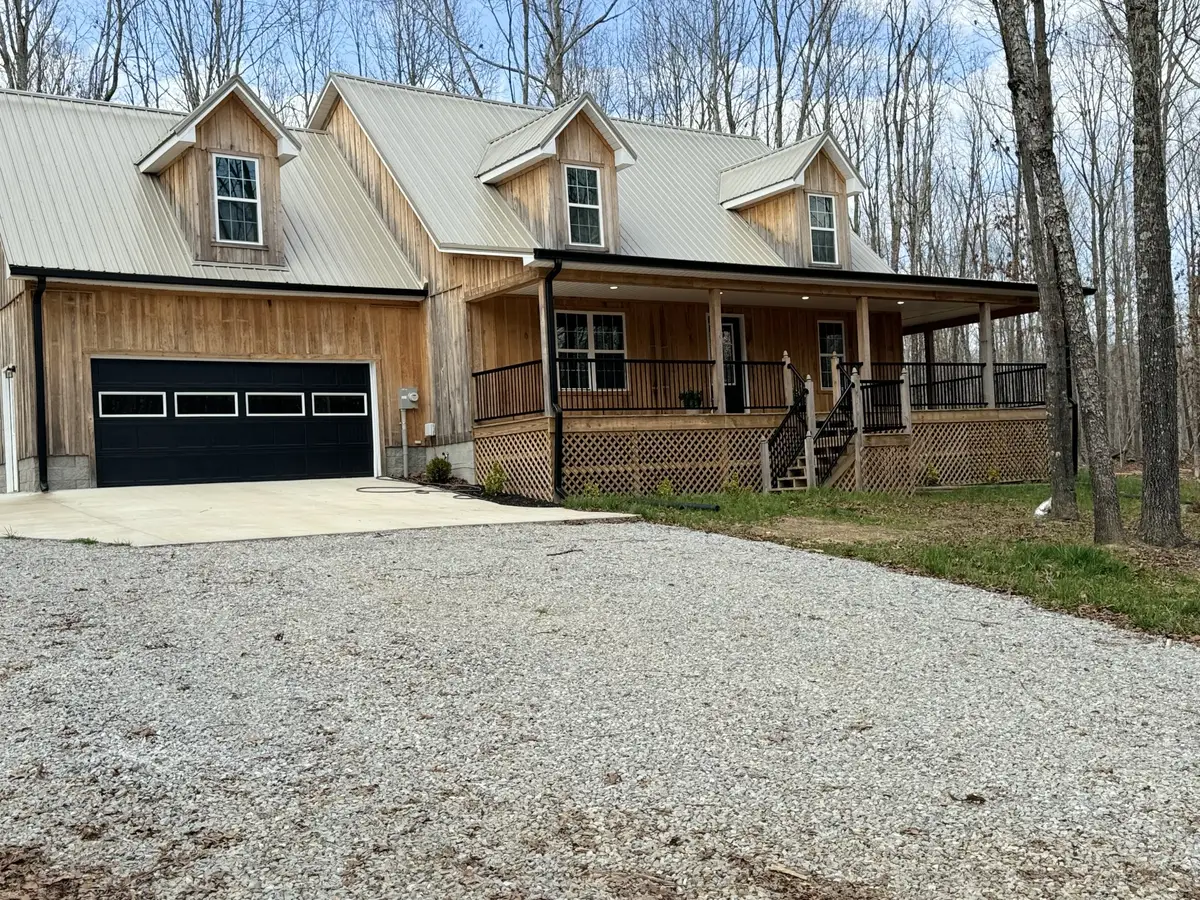 1220 Covered Bridge Ln, Summertown, TN 38483 - #1