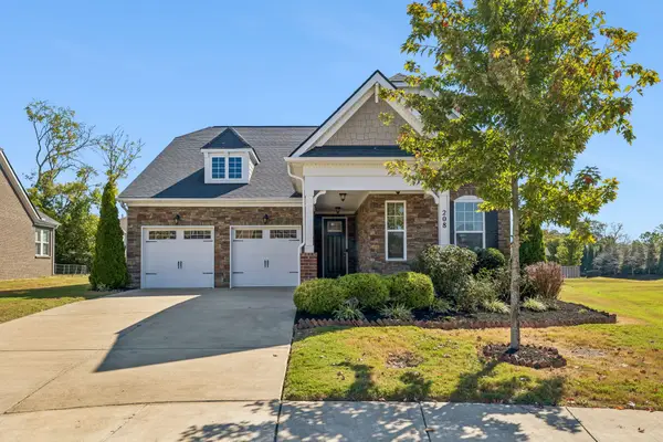 208 Campbell Cir, Mount Juliet, TN 37122
