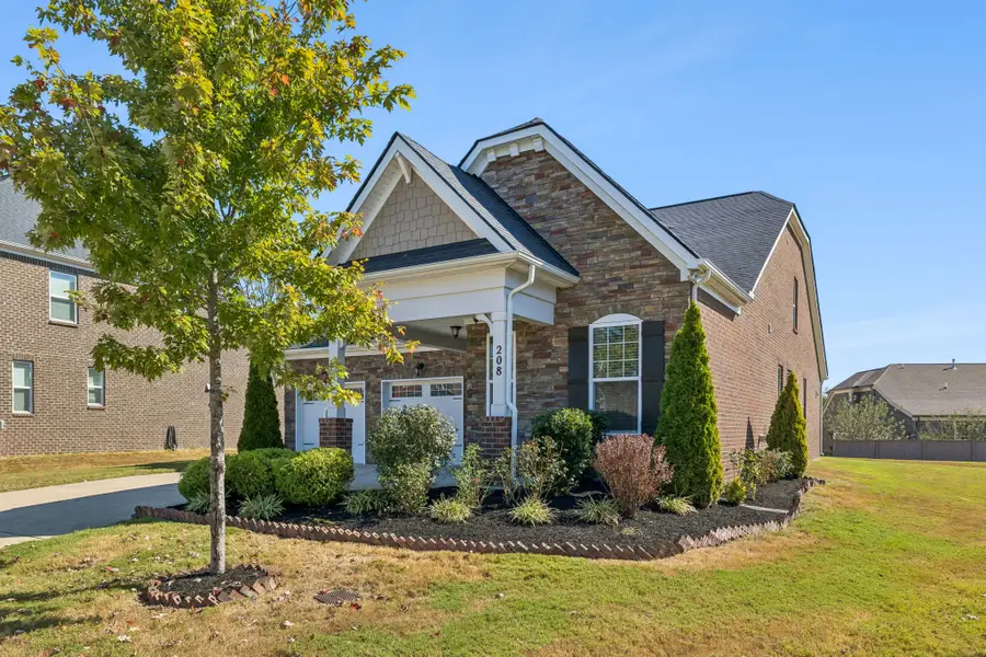 208 Campbell Cir, Mount Juliet, TN 37122 - #3