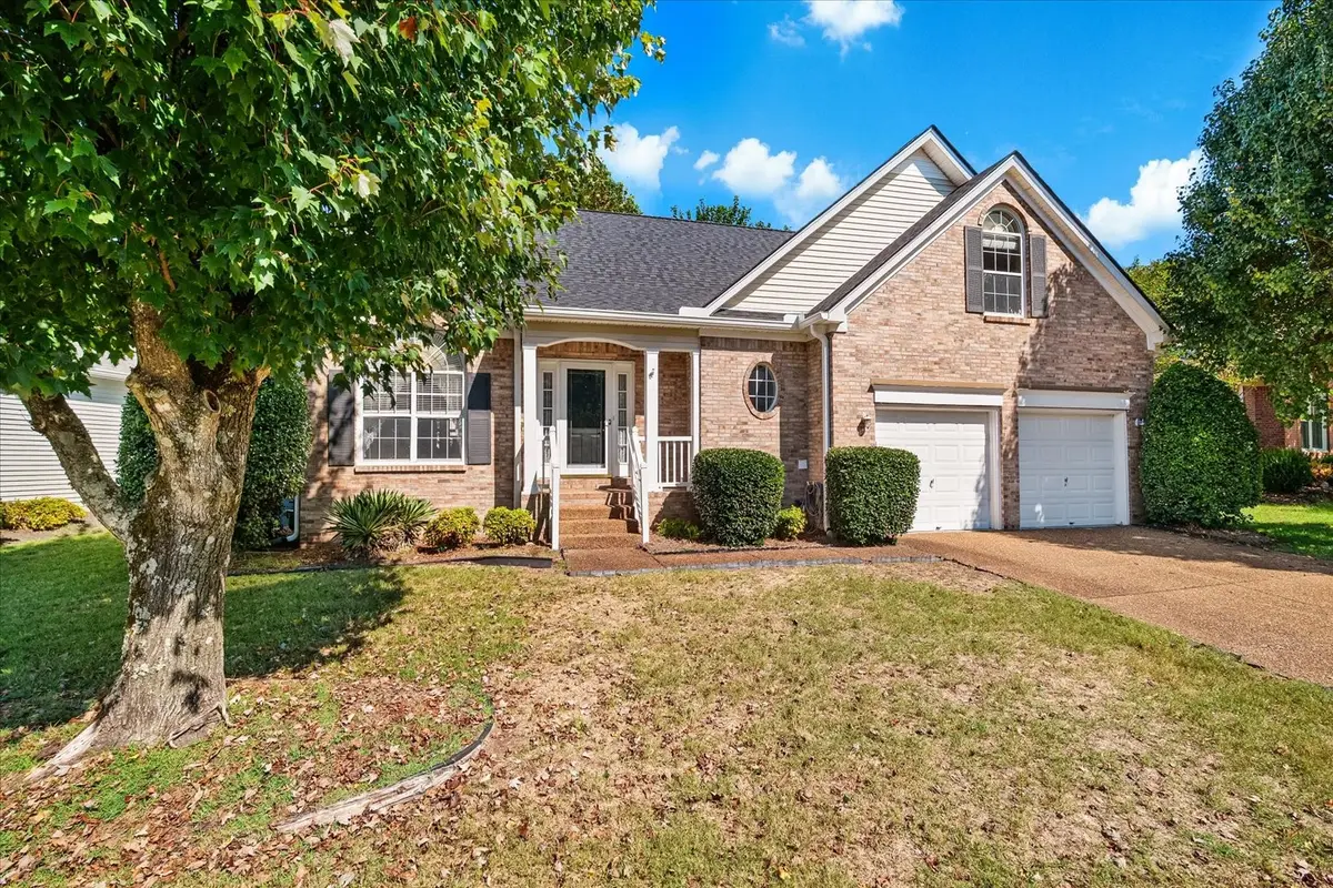 453 Essex Park Cir, Franklin, TN 37069 - #1