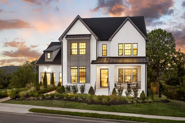 127 Berry Hunter Lane, Franklin, TN 37067