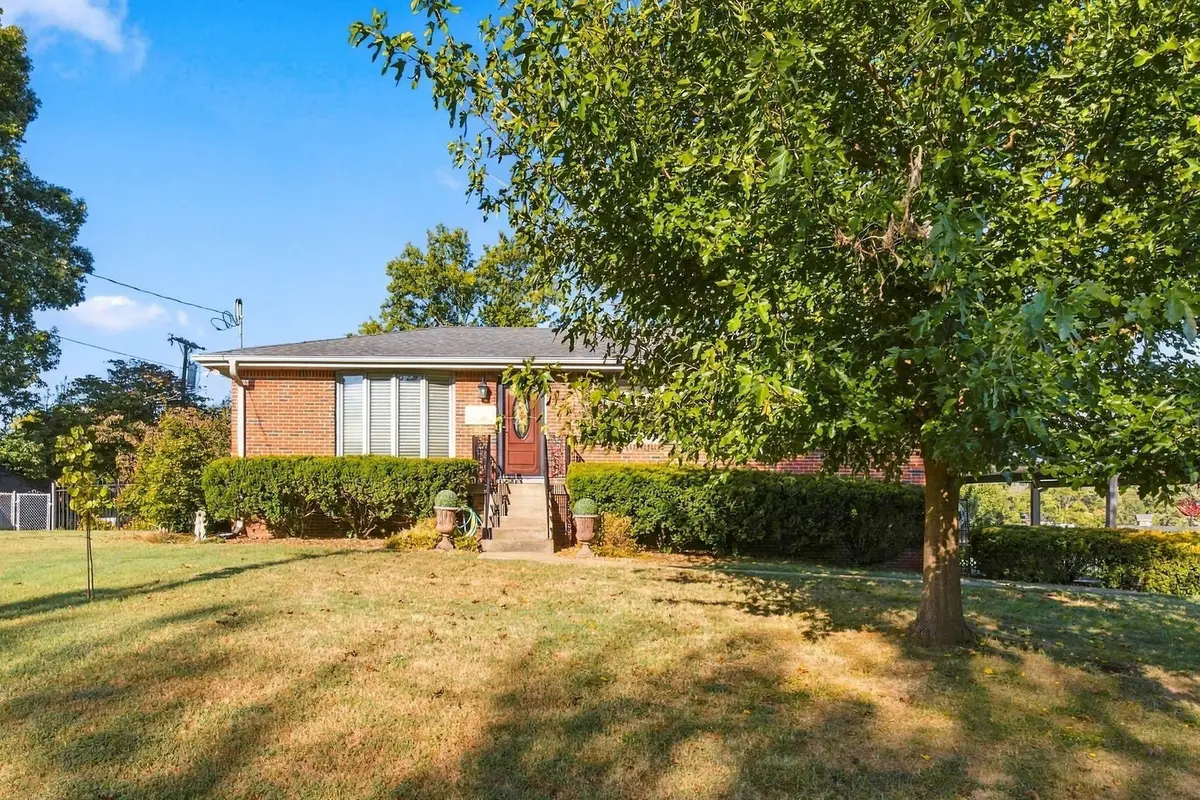 102 Belinda Dr, Hermitage, TN 37076 - #1