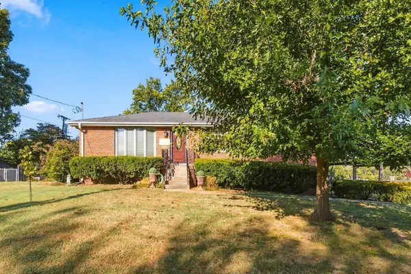 102 Belinda Dr, Hermitage, TN 37076