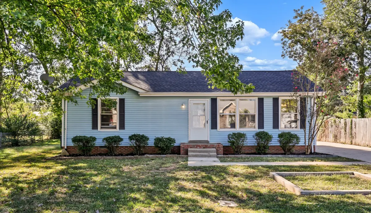 3450 Arvin Dr, Clarksville, TN 37042 - #1