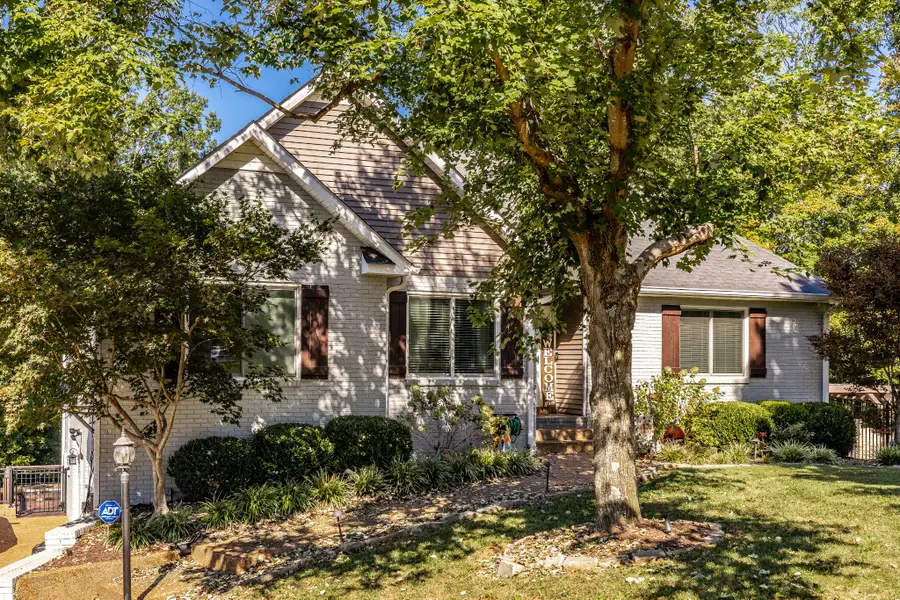 307 Dorris Ct, Hendersonville, TN 37075 - #2