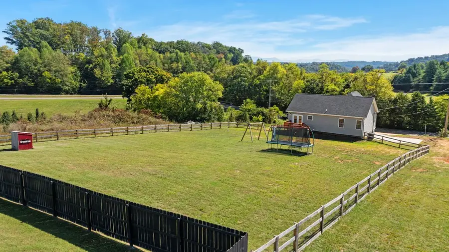 416 Mcguire Rd, New Market, TN 37820 - #2
